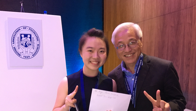 HKU MBBS-PhD student Ms Rachel Yiu and Professor Paul Tam