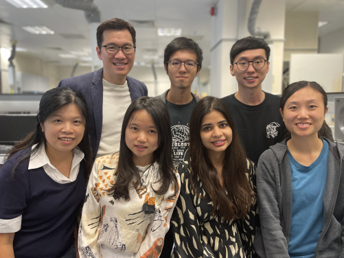 The research team. (From left to right) Front row - Dr Margaret Chui Ling TSE (SBMS), Ms Xinyi BI (SBS), Dr Palak AHJUA (SBS), Ms Wing Suen CHAN (SBS).
Back row - Dr Chi Bun CHAN (SBS), Mr Brian Pak Sing PANG (SBS), Mr Charles Chun Fai NG (SBS).
 