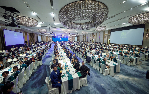 HKU hosts 111th Anniversary Celebration Grand Finale High Table Dinner