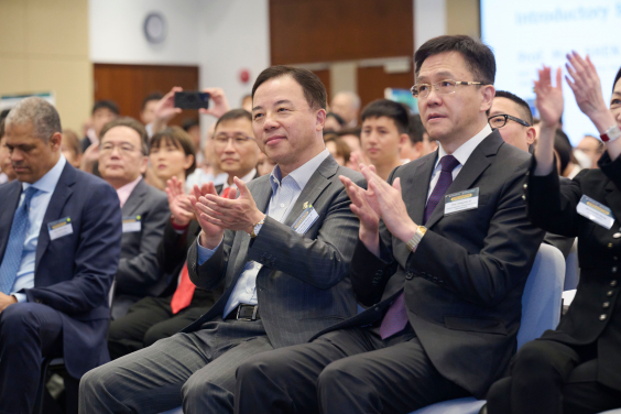 Professor Xiang Zhang (left) and Professor Sun Dong