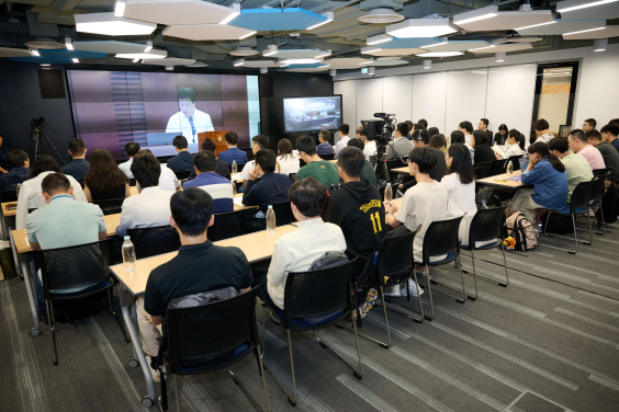 HKU joins Beijing for the live-broadcast release of the "Fourteen Key Tech-challenges in the Development of China's Electronic Information Engineering 2023" report